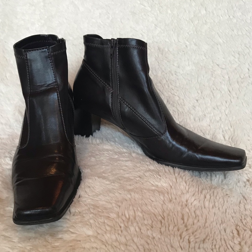 EUC Franco Sarto Brown "Sidney" Booties - Sz 8.5